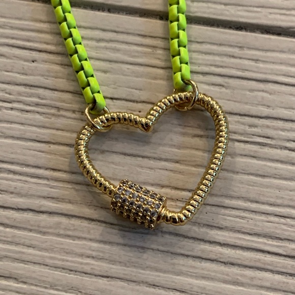 New Melania Clara design by Alexa Rae Gold Mariela Necklace. - Picture 3 of 4